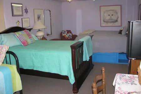 Angels Landing sleeps 6