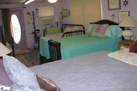 Angels Landing bunkhouse has 1-King, 1-Full, 2-Twins