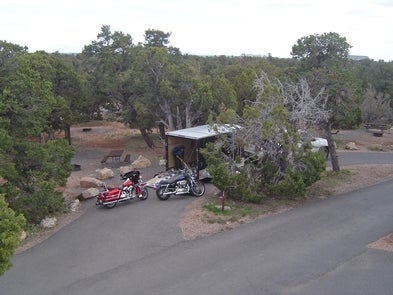 Motorcycles

Sites are limited to six people.

Credit: NPS Photo