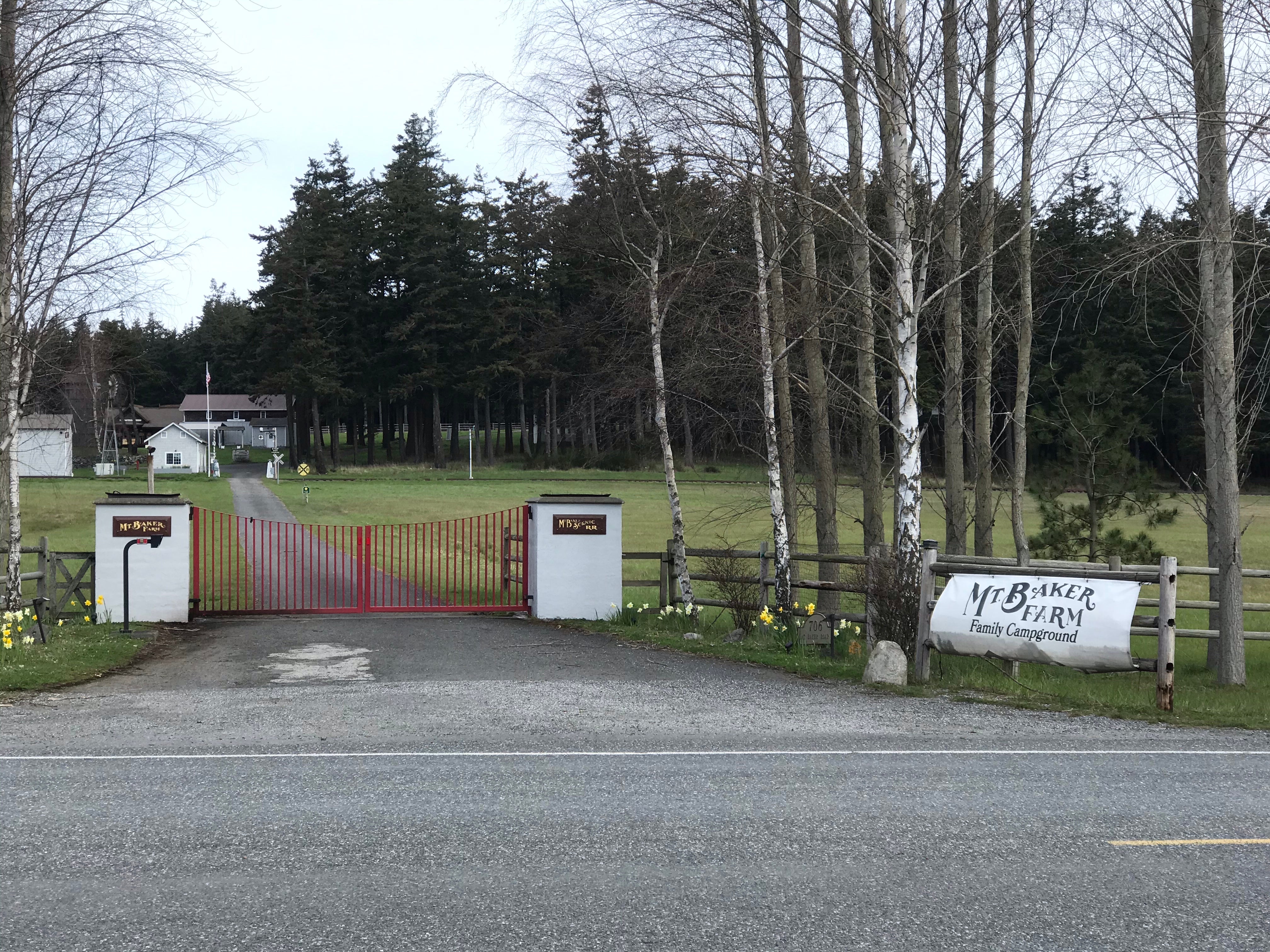 Camper submitted image from Mt. Baker Farm - PERMANENTLY CLOSED - 1
