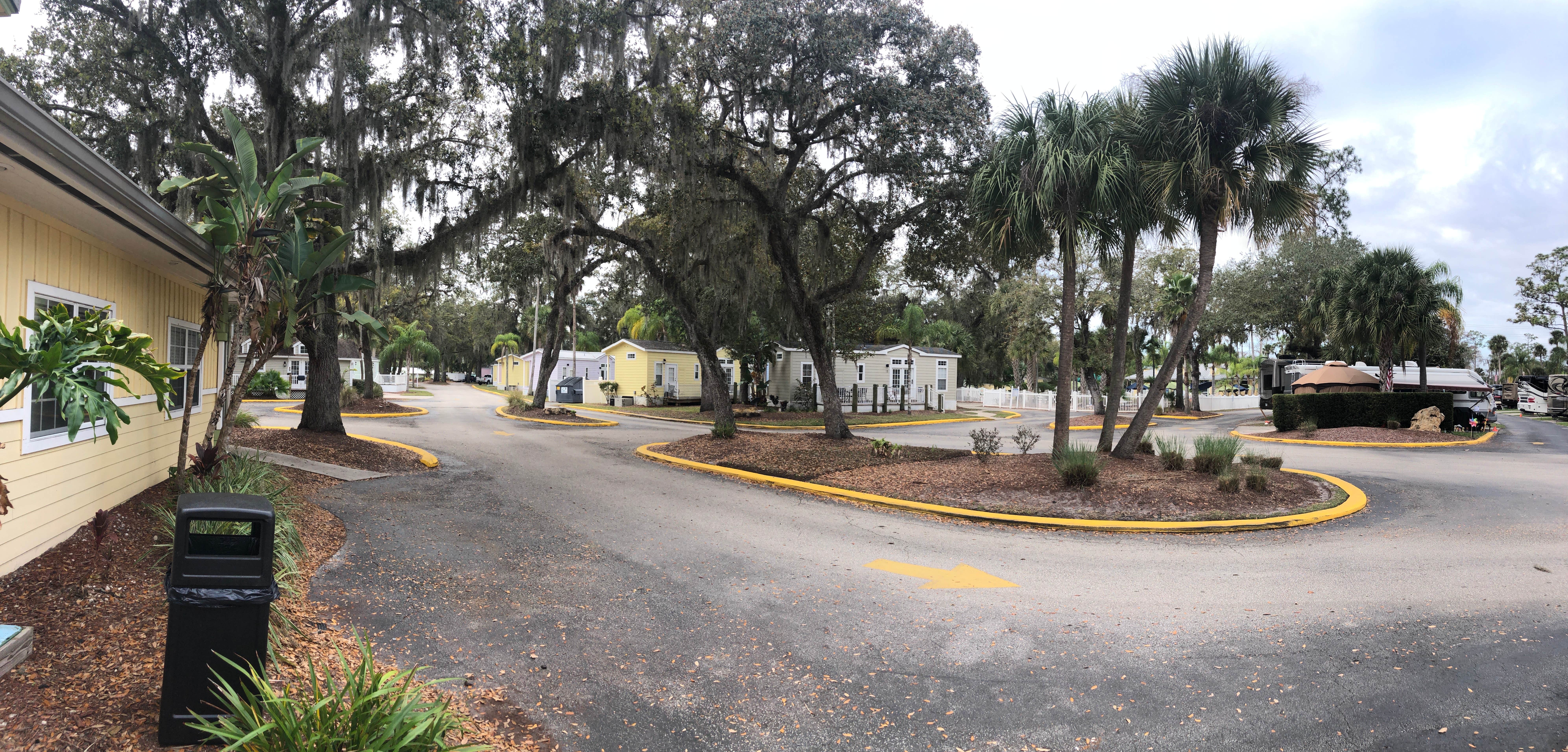 Escape to Paradise: Florida's Tropical Palms Resort & Campground