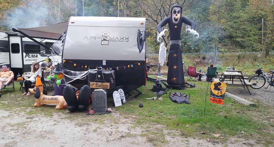 Camping near Balsam Mountain Campground — Great Smoky Mountains National Park: Yogi Bear's Jellystone Park Camp-Resort Yogi Bear in the Smokies, Cherokee, North Carolina