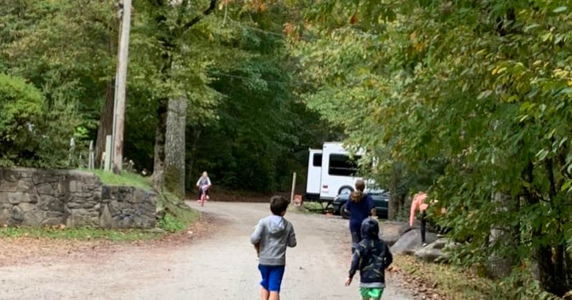 Yogi Bear's Jellystone Park Camp-Resort at Cherokee
