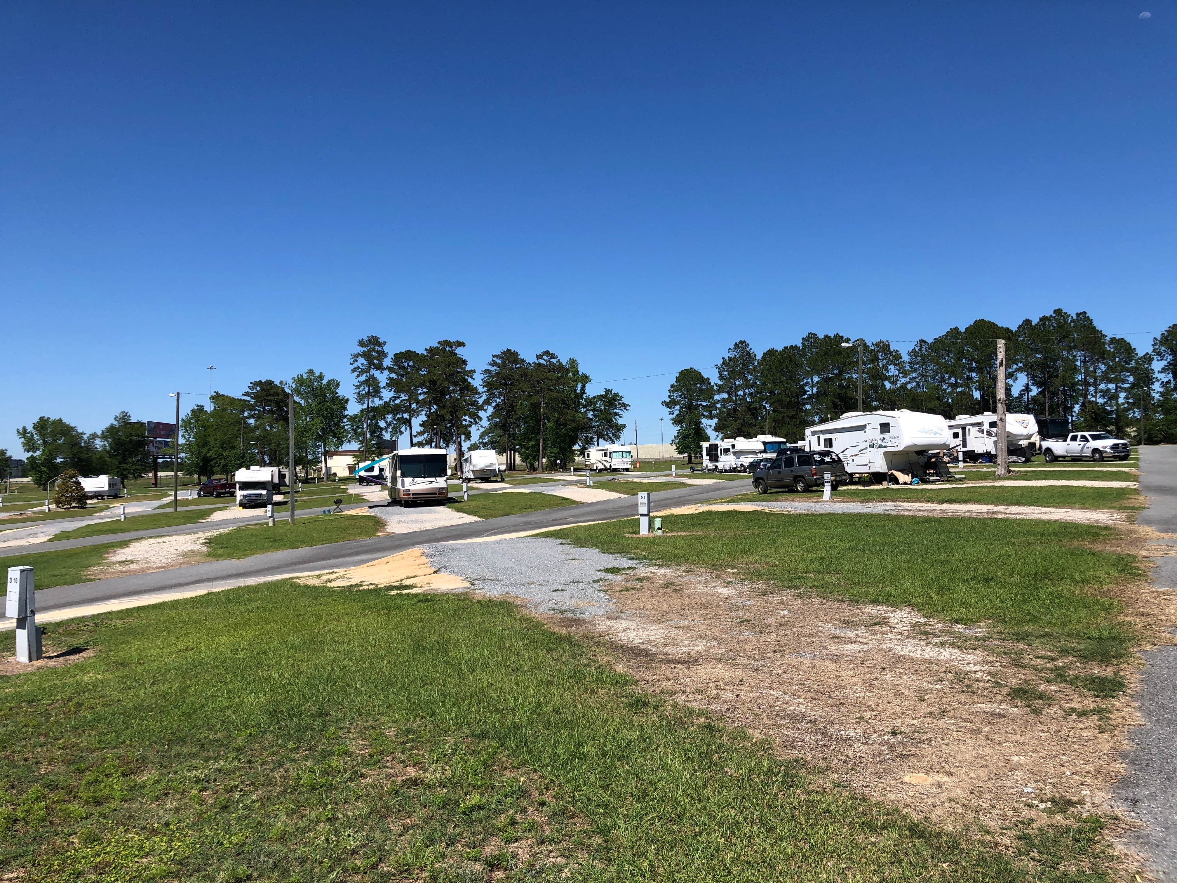 Camper submitted image from Valdosta Oaks RV Park - 5