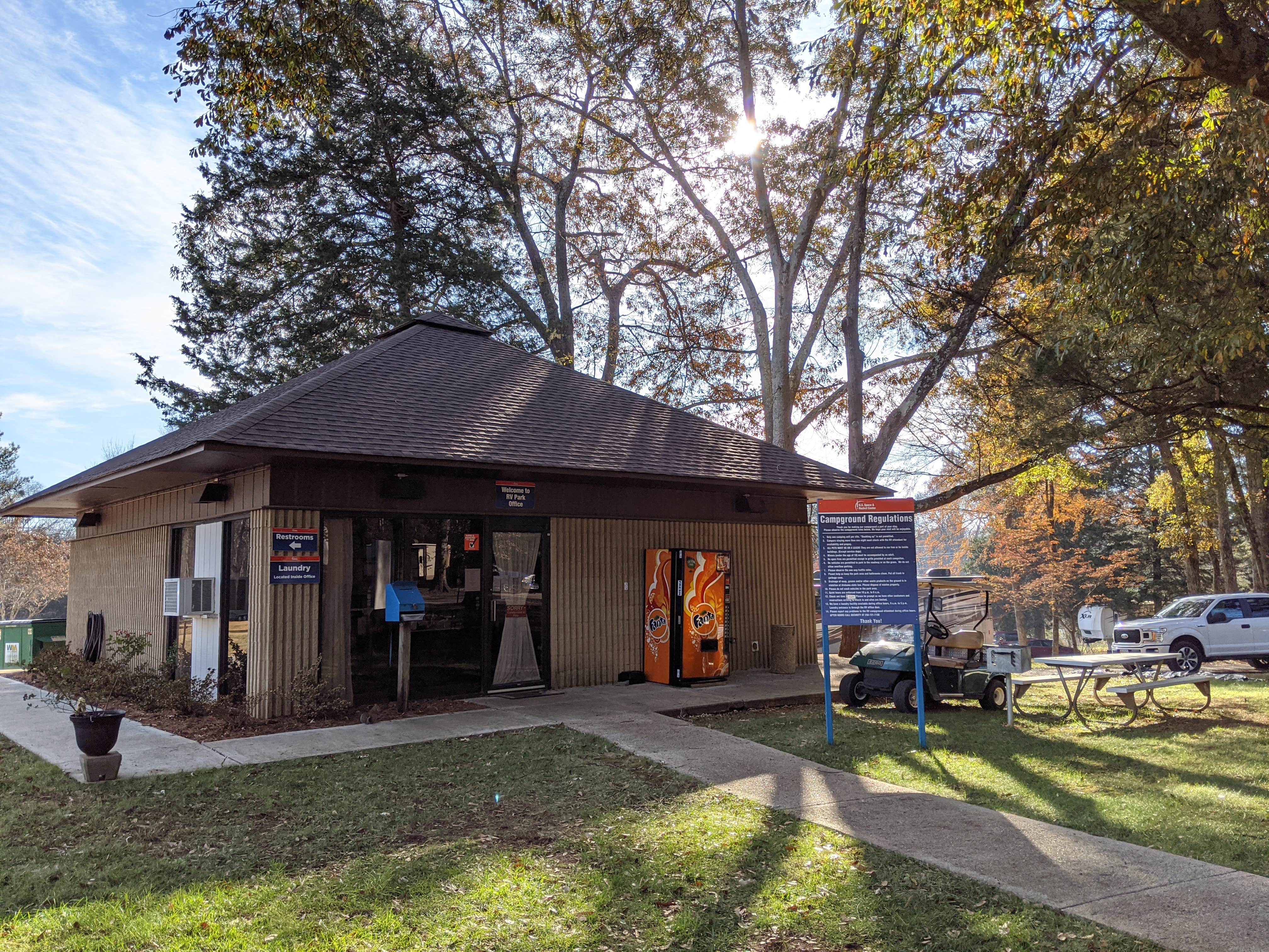 Camper submitted image from U.S. Space & Rocket Center RV Park - PERMANENTLY CLOSED - 4