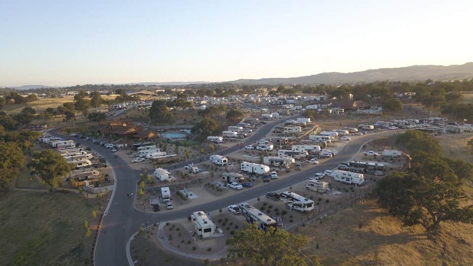 Camper submitted image from Sun Outdoors Paso Robles RV Resort - 2