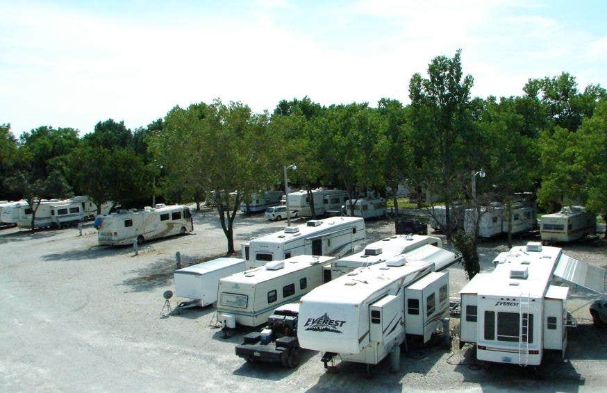 Camper submitted image from Deer Grove RV Park - 3