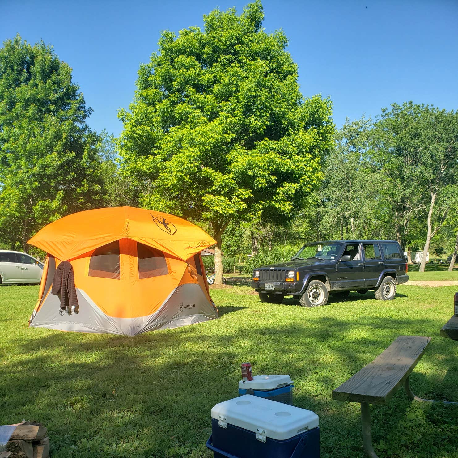 Bass' River Resort Camping Steelville, MO