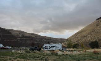 Jill R.'s photo of rv camping at Lone Tree Campground — Cottonwood Canyon State Park near Cheatham Lock and Dam