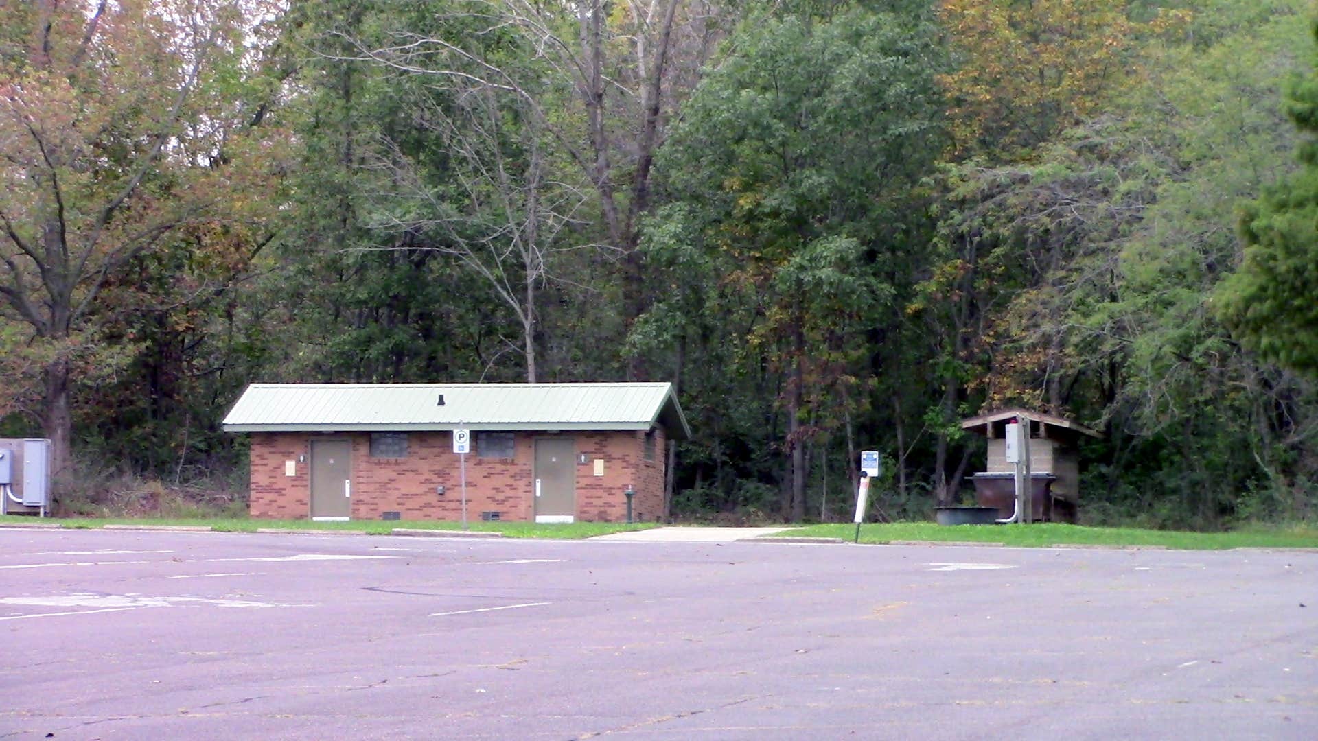 Camper submitted image from Whitley Creek - Lake Shelbyville - 4