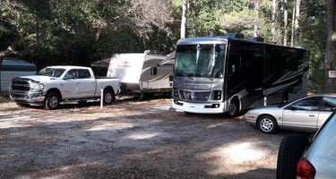 Stagecoach Junction Live Oak Private Campground