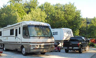 Camping near Fern Cove - Black Rock Mountain State Park: Cross Creek Campground & Cabins, Mountain City, Georgia