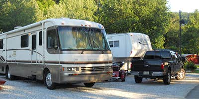 Camper submitted image from Cross Creek Campground & Cabins