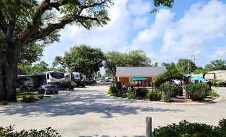 Camping near Peaceful Pines RV Park & Campground: Majestic Oaks RV Resort, Biloxi, Mississippi