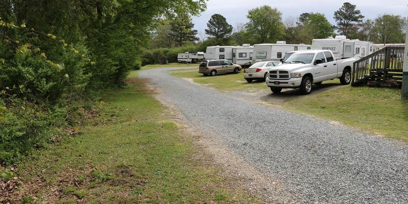 Camper submitted image from Four Oaks Lodging & RV Resort