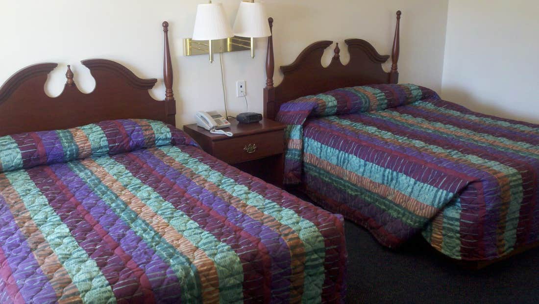Camper submitted image from Four Oaks Lodging & RV Resort - 3