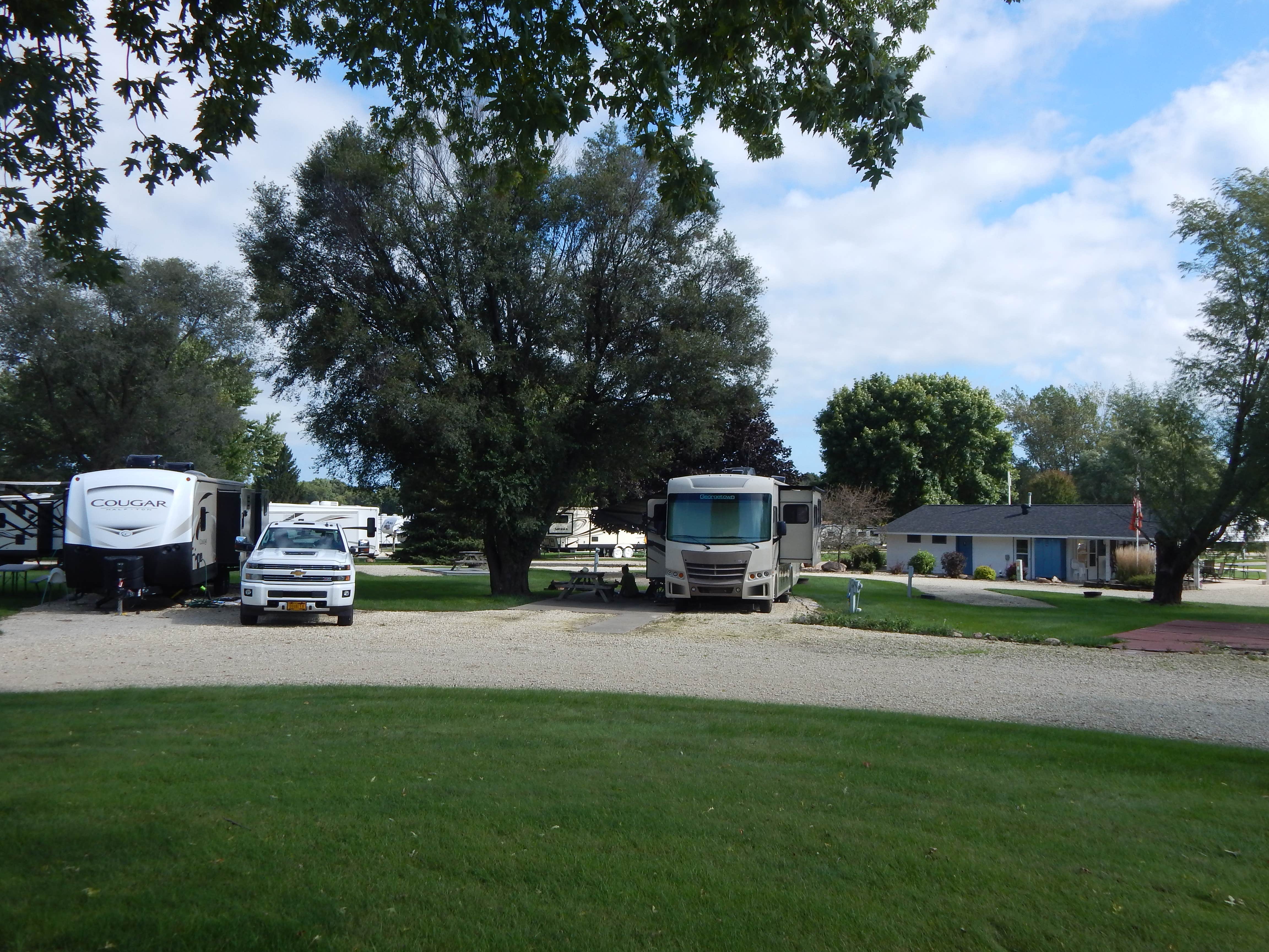 Lakeshore RV Resort and Campground | Oelwein, IA