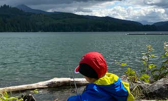 Camping near Cascadia State Park Campground: Edgewater RV Resort and Marina, Foster, Oregon