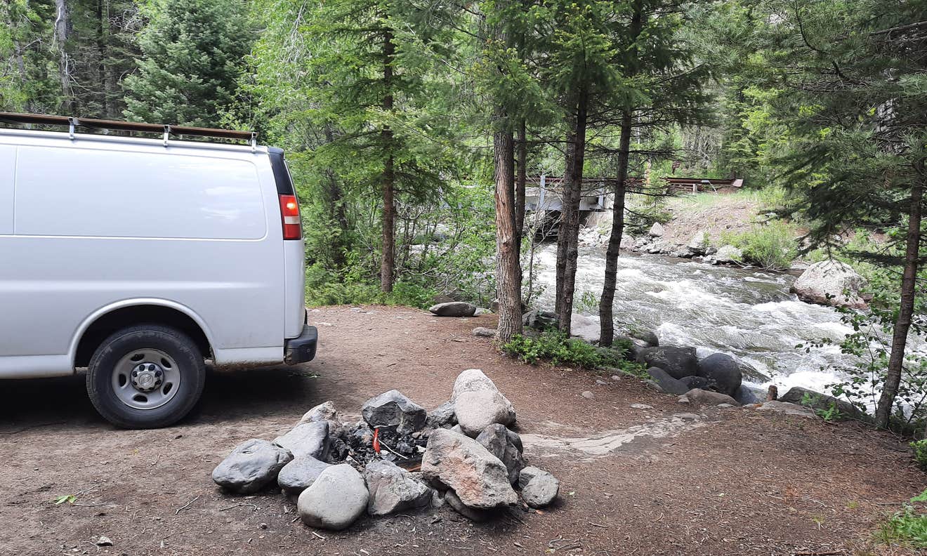 Pass Creek Road Dispersed Camping | Rio Grande National Forest, CO