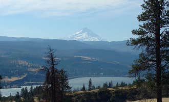 Camping near Sherman County RV Park: Giles French Park Primitive Camping, Cheatham Lock and Dam, Oregon