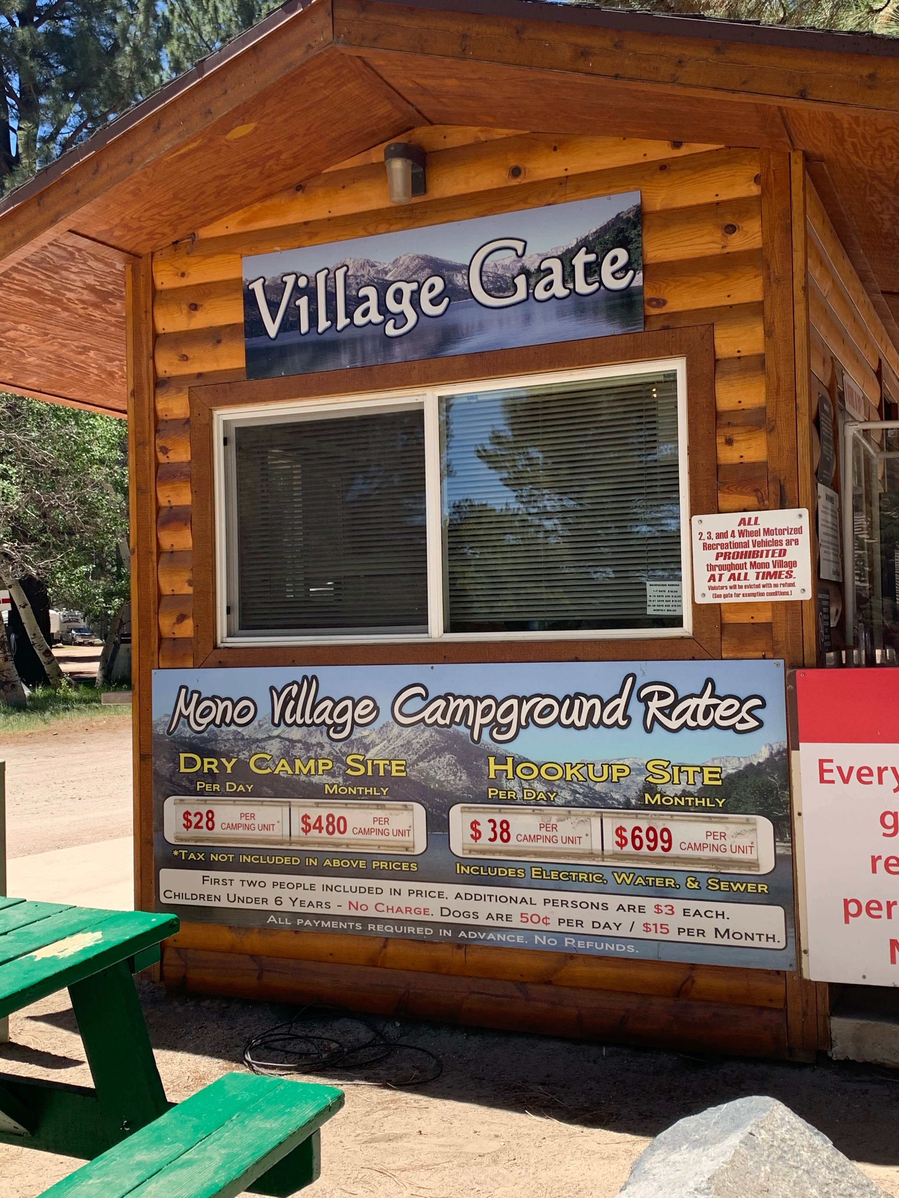 Camping near Robinson Creek South: Annett's Mono Village, Bridgeport, California