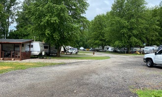Camping near Crawfordsville KOA: Broadview Lake and Campground, Frankfort, Indiana