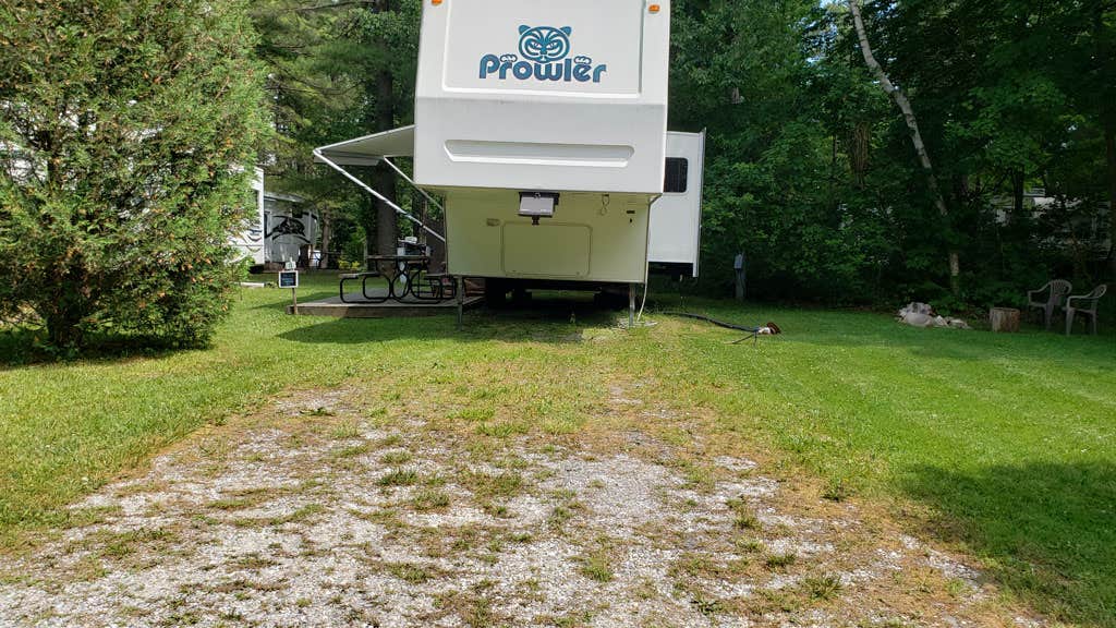 Camper submitted image from Bonnie Brae Cabins and Campsites - 3