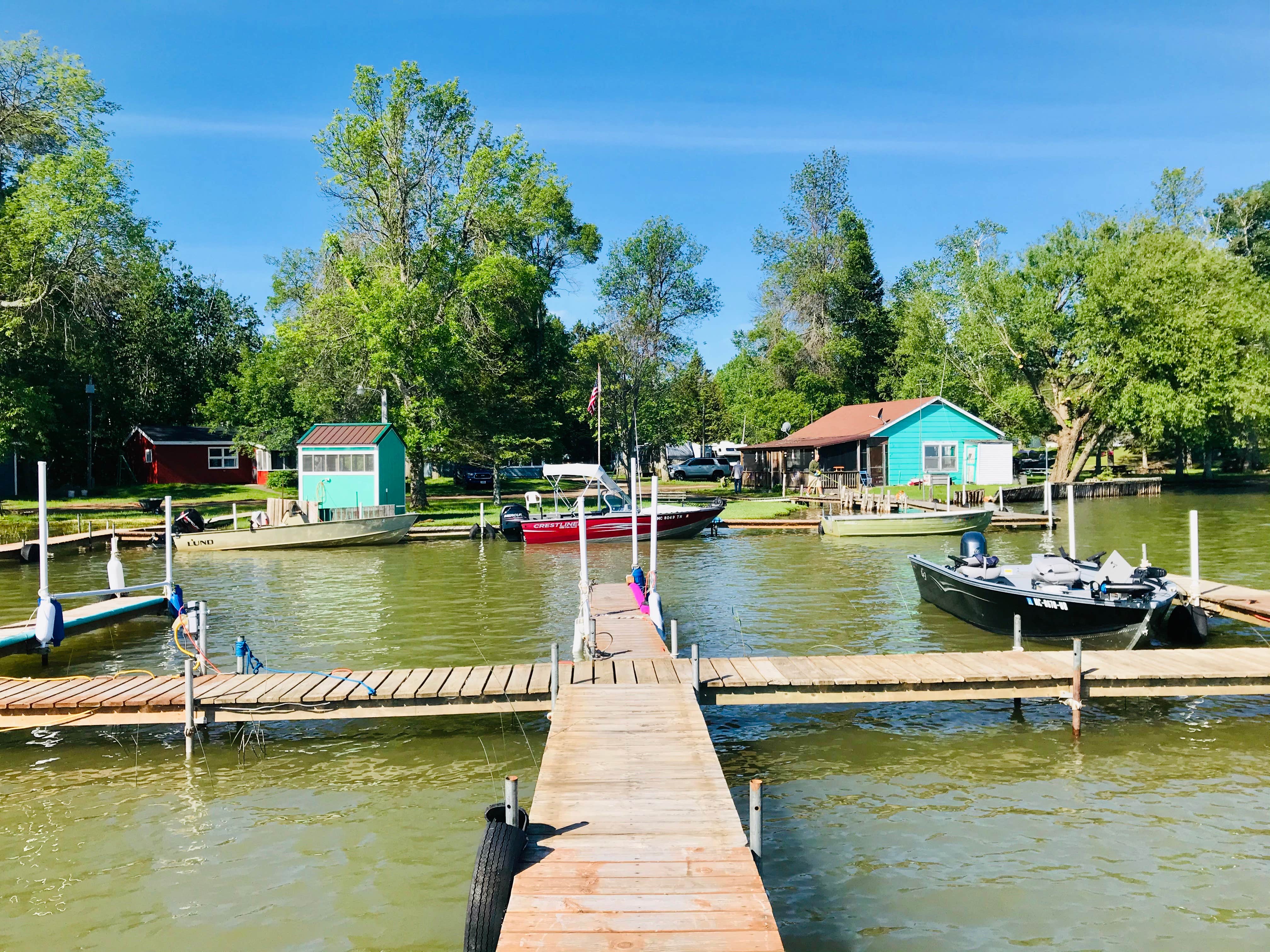 Camping near Drummond Island Township Park Campground: Glen's Cove, De Tour Village, Michigan