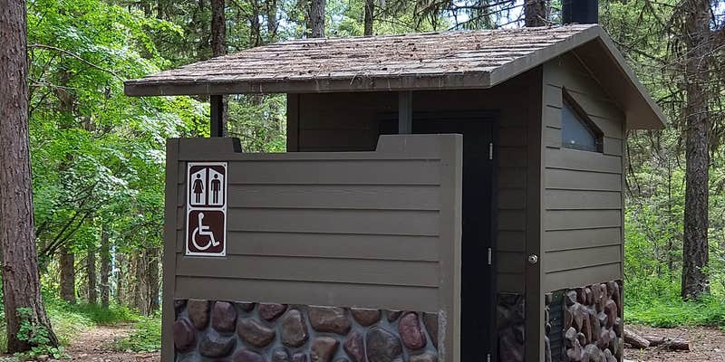 Camper submitted image from Lindbergh Lake Campground