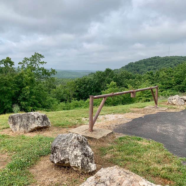Eminence Canoes, Cottages and Camp Eminence, MO