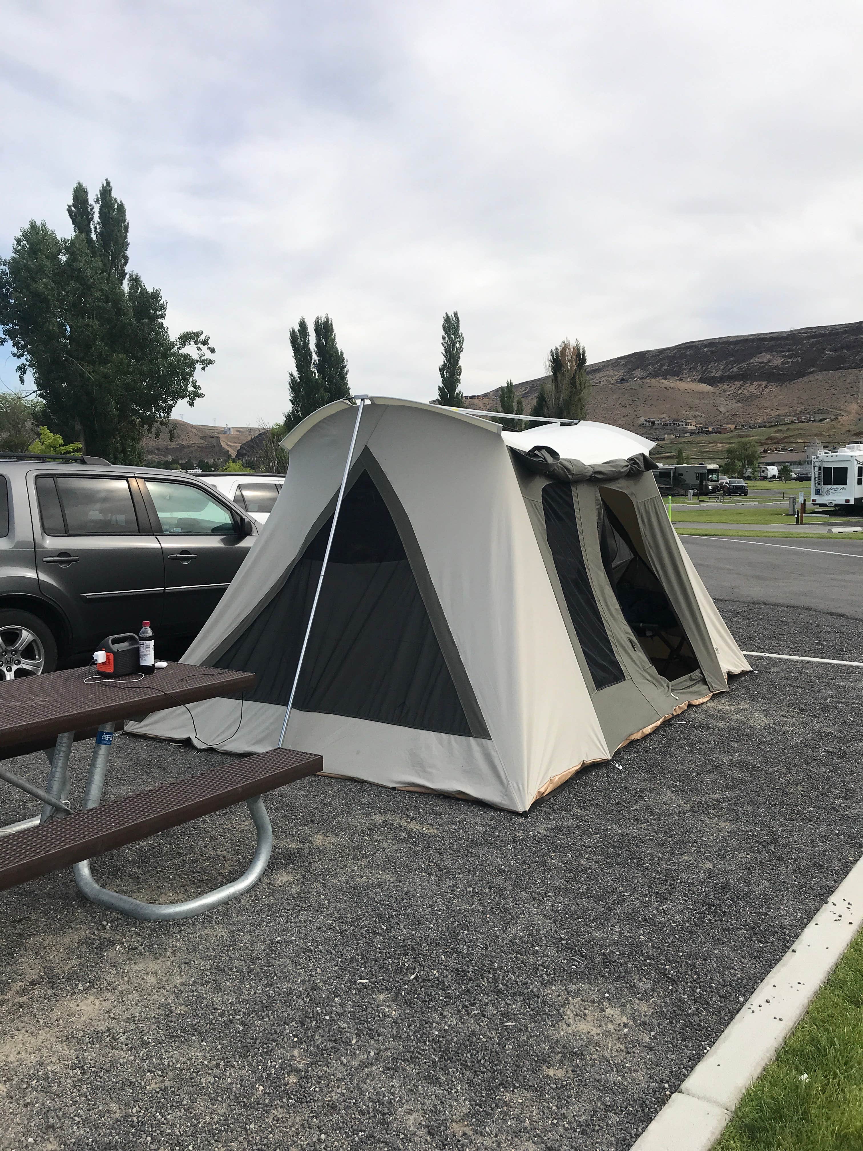 Cinco D.'s photo at Crescent Bar Campground (Grant PUD Crescent Bar Recreation Area) near Palisades, WA