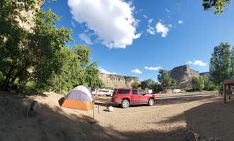 Camping near White House on the ranch : Promised Land Resort , Fruitland, Utah