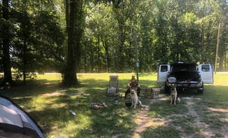 Camping near Walls of Jericho - Hurricane Creek Backcountry Campsite: Stevenson Municipal Park, Bridgeport, Alabama