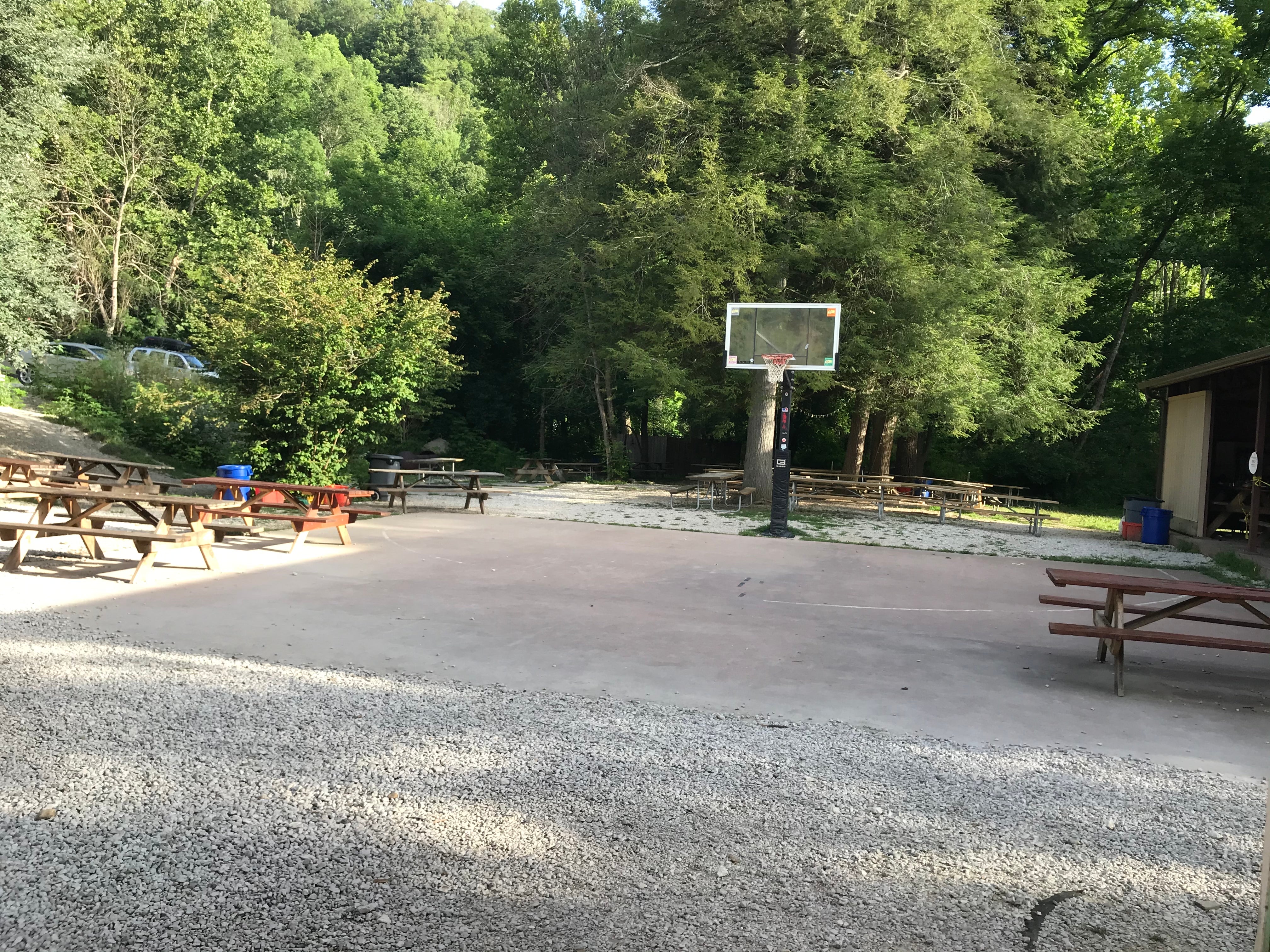Camper submitted image from Red River Gorge Retreats (Miguel's Pizza) - 4