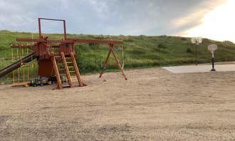 Camping near Cow Creek State Rec Area — Cow Creek Recreation Area: River View RV Park, Fort Pierre, South Dakota