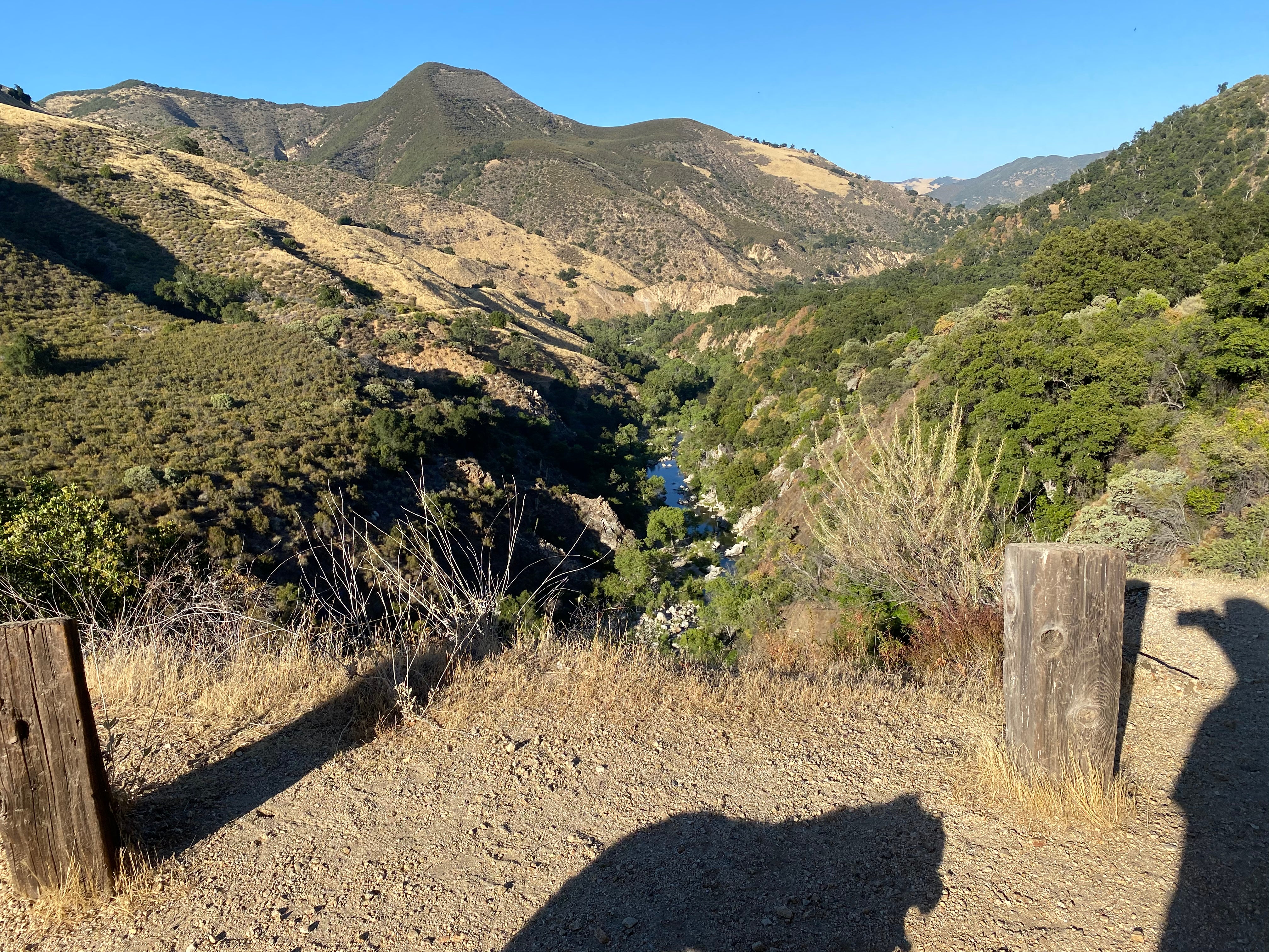 Arroyo seco river - trail view.
