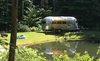 Camping near Winturri Backcountry Shelter on the AT in Vermont — Appalachian National Scenic Trail: Good Night Moon Vintage, Quechee, Vermont