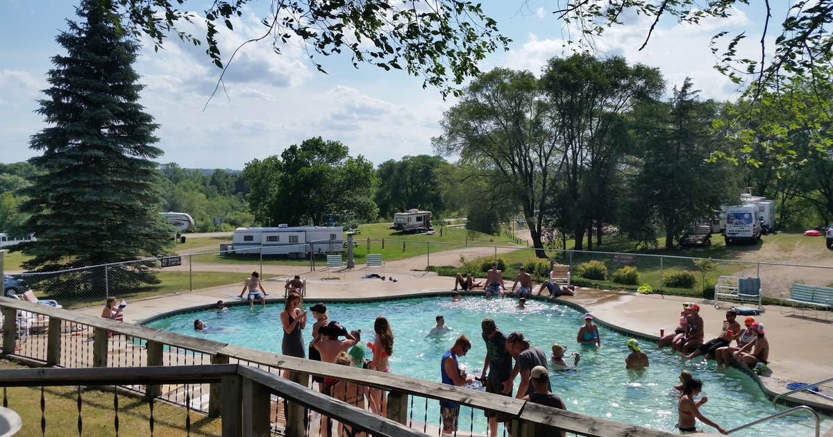 River's Edge Campground | Somerset, WI