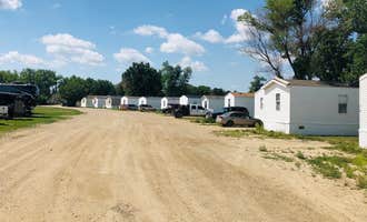 Camping near Glen Ullin Memorial Park: Camp On The Heart, Dickinson, North Dakota