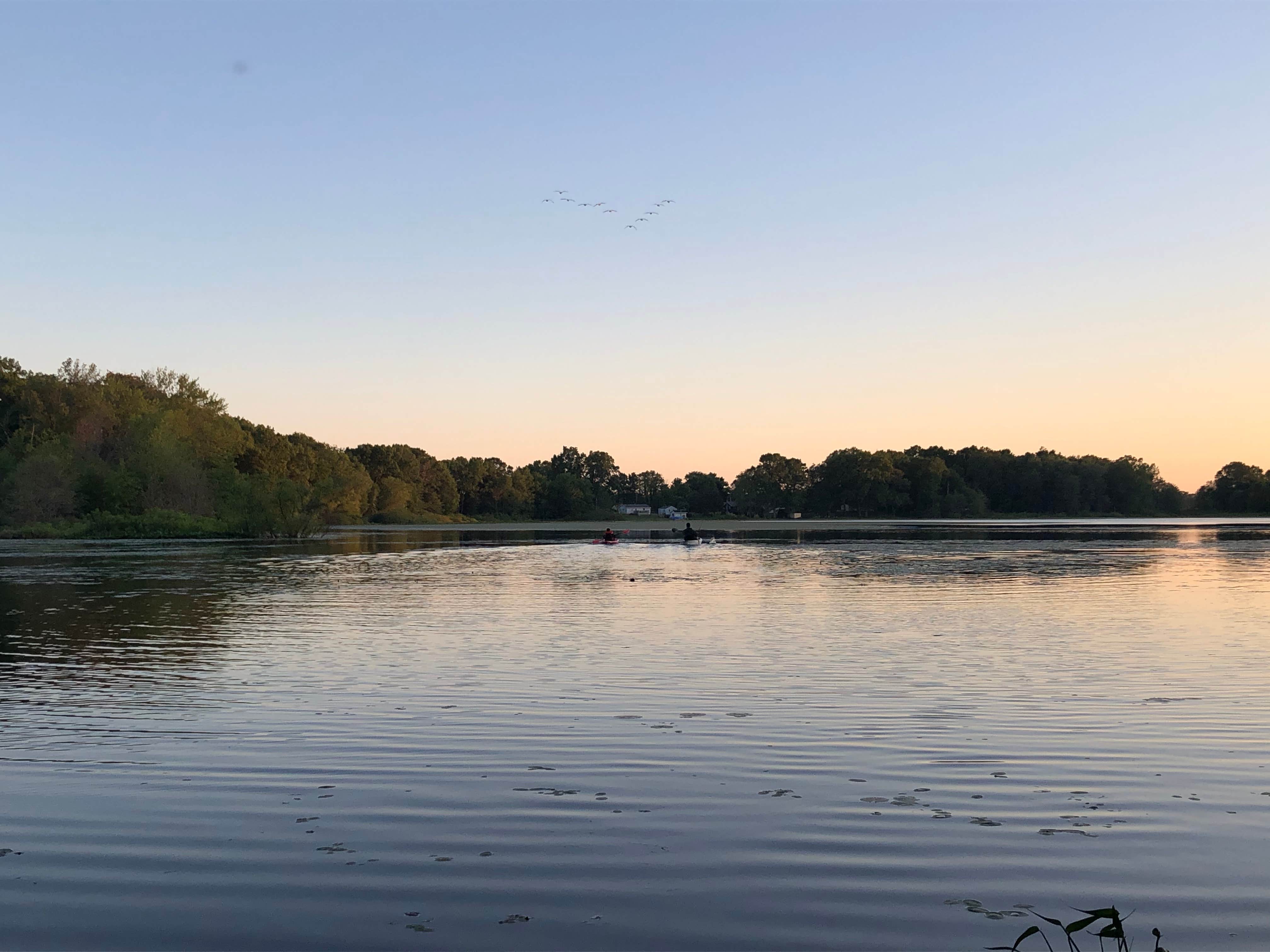 Camping near Wonder Woods Campground of the Sister Lakes: Oak Shores Campground, Hartford, Michigan