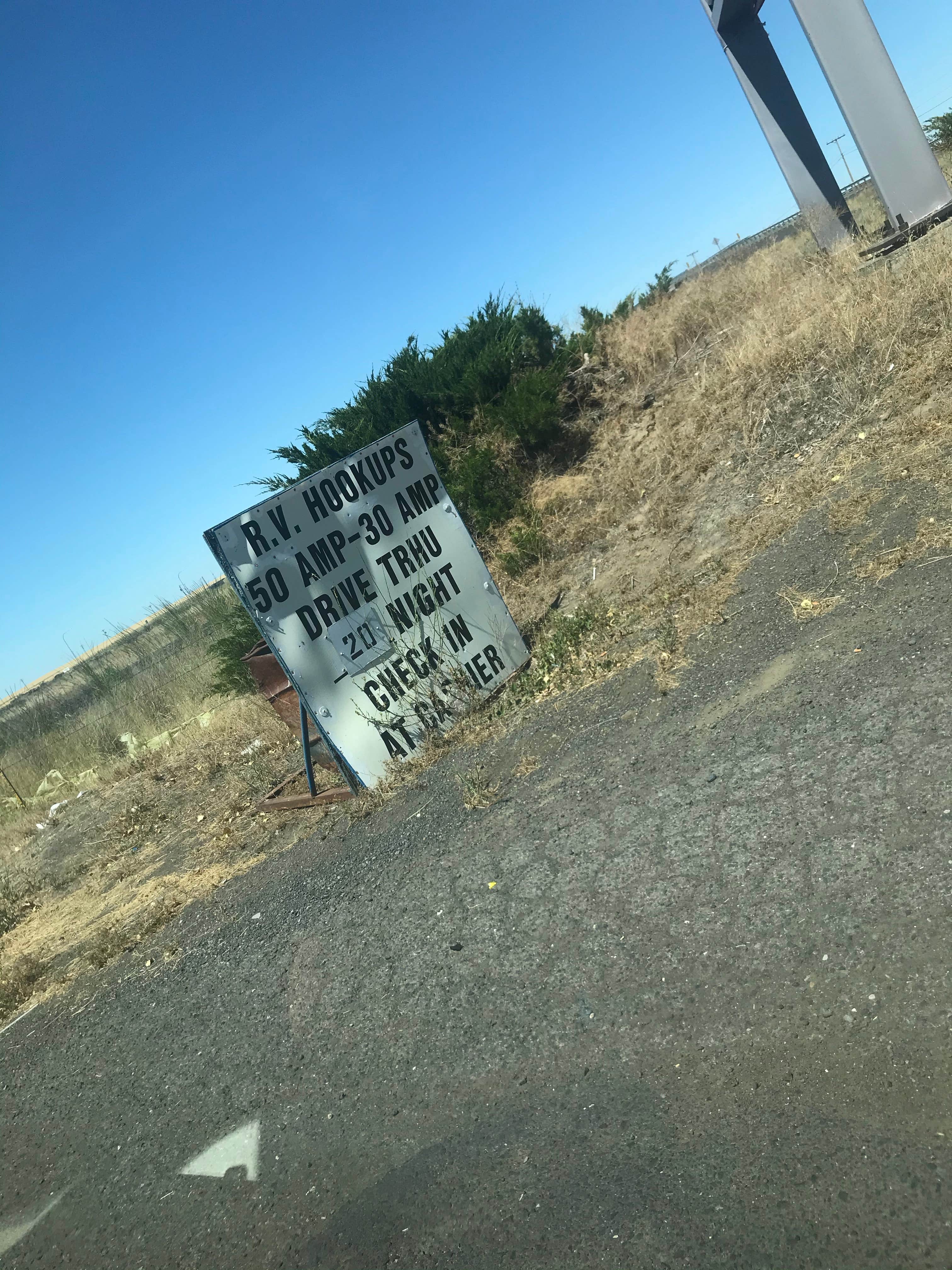 Camping near Coffeepot Lake: Templins Country Corner Truck Stop and RV Park, Sprague, Washington
