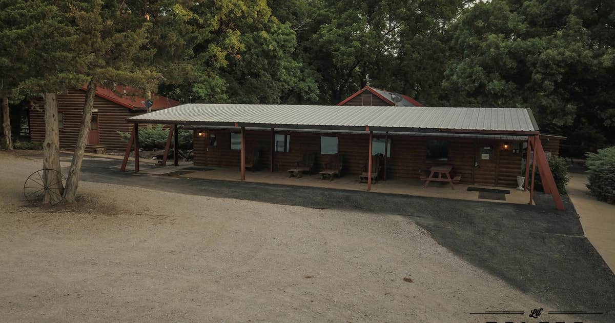 Lil' Toledo Lodge