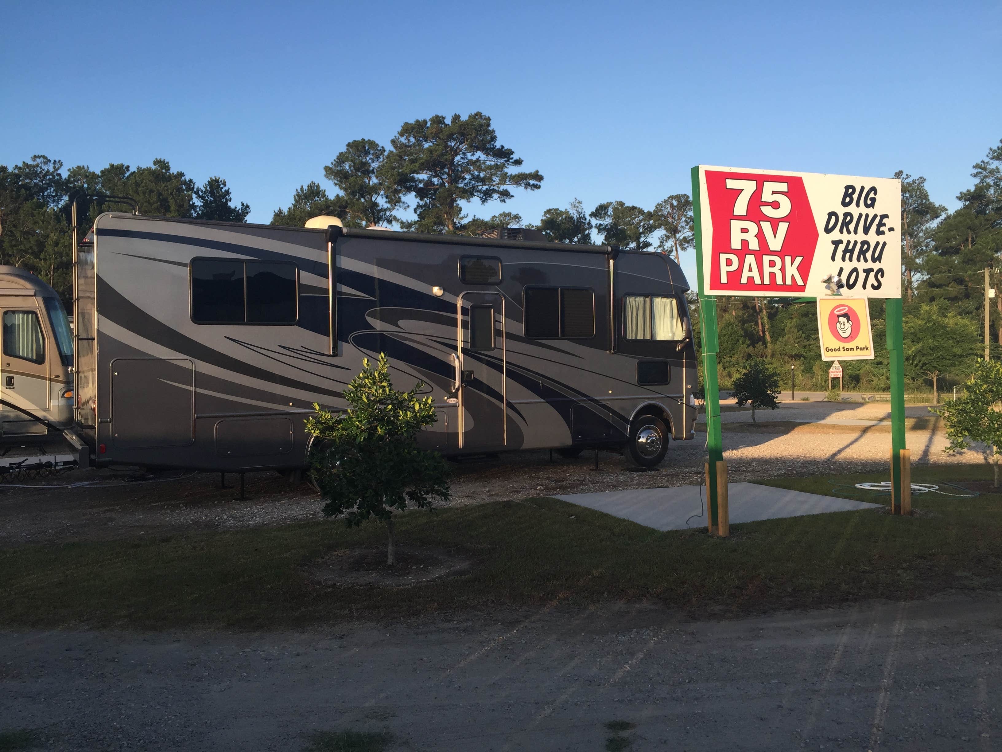 Camper submitted image from I-75 RV Park - 1