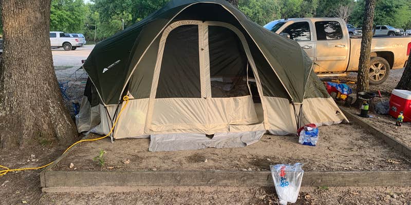 Camper submitted image from Oak Cove Marina