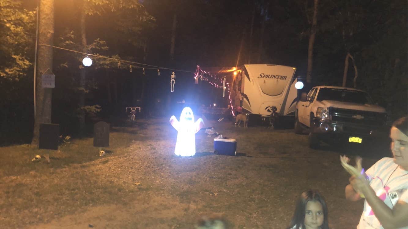 Victoria's photo at Lake Bluff RV Park near Ontario, NY