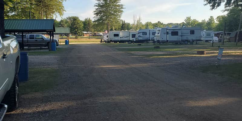 Camper submitted image from Evergreen Lake Park