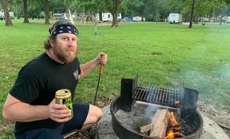 Camping near Okaw Valley Kampground: Coles Creek Recreation Area, Carlyle Lake, Illinois