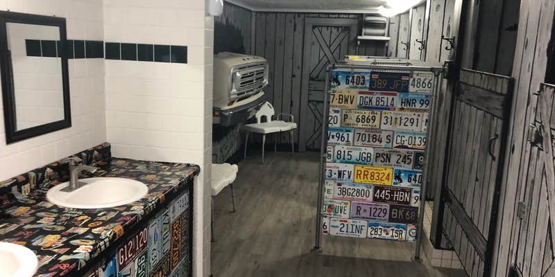 Camper submitted image from Lazy Day Campground