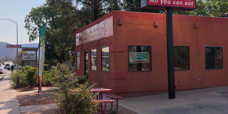 Camper submitted image from Hitch-N-Post RV Park