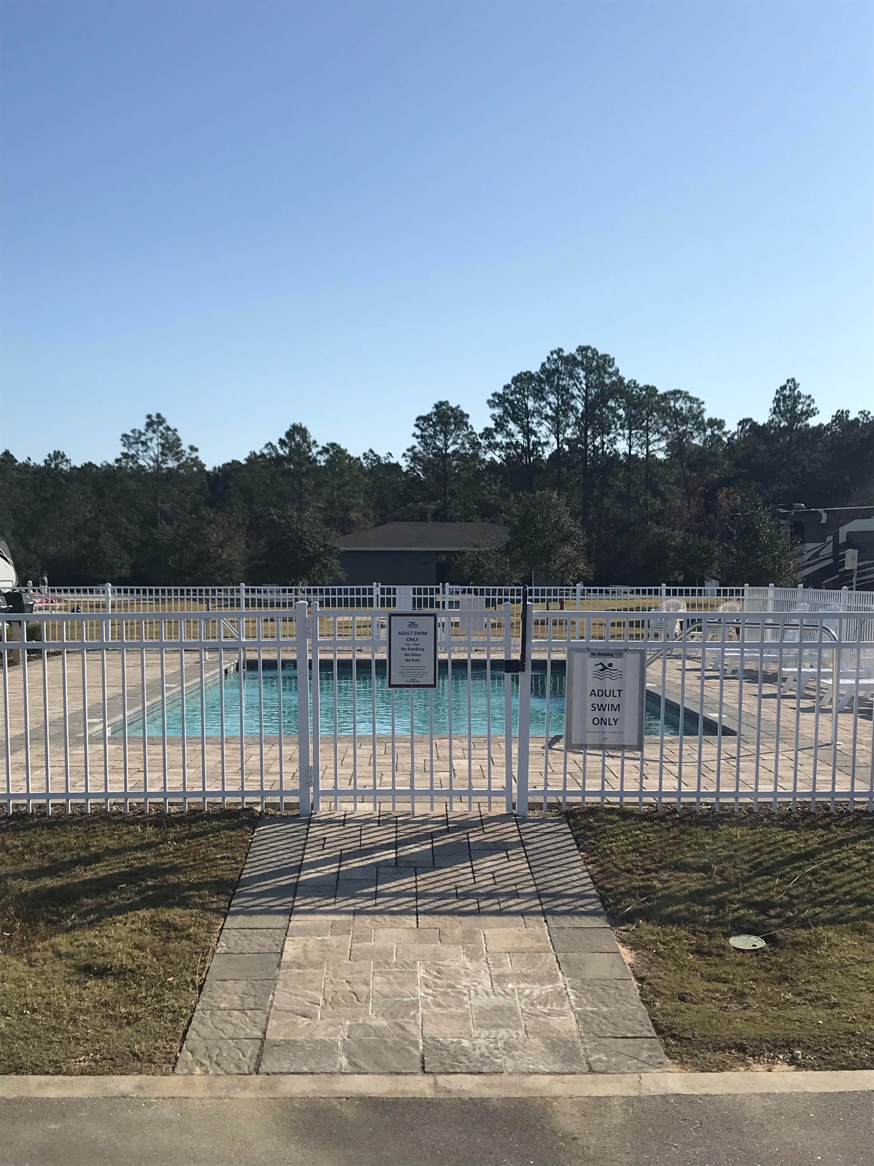 Camper submitted image from Sun Outdoors Orange Beach - 3